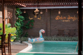 Dalem Jongke by Ubu Villa - 9 Bedrooms Villa in Yogyakarta